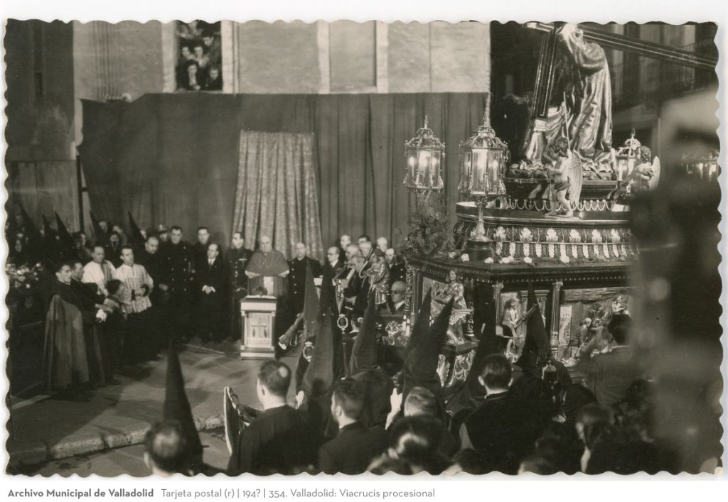 Tarjeta postal. 1955. 354. Valladolid: Viacrucis procesional (r)