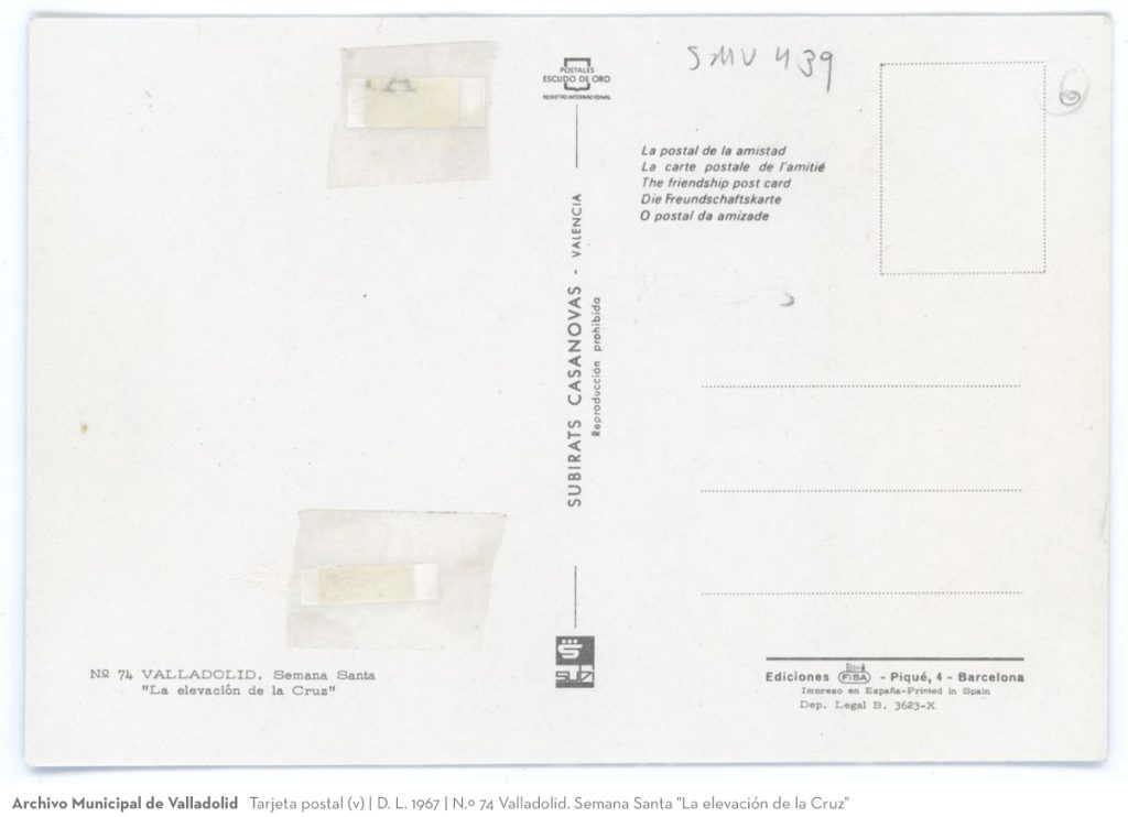 Tarjeta postal. D. L. 1967. N.º 74 Valladolid. Semana Santa "La elevación de la Cruz" (v)