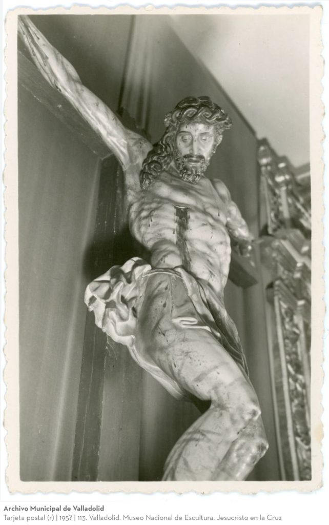 Tarjeta postal. 195? 113. Valladolid. Museo Nacional de Escultura. Jesucristo en la Cruz (r)