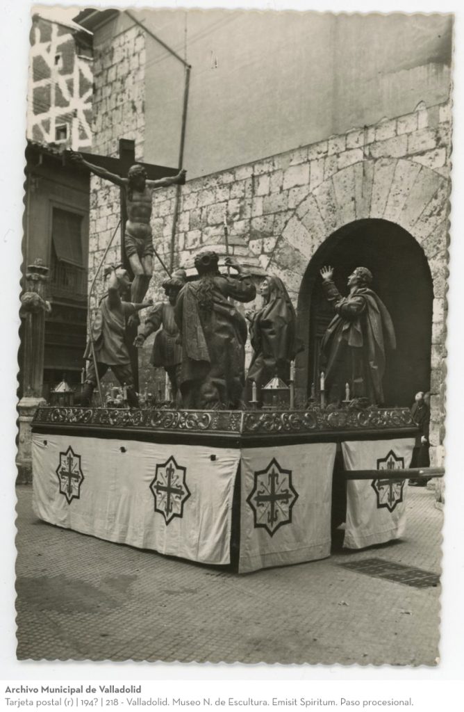 Tarjeta postal. 194? 218 - Valladolid. Museo N. de Escultura. Emisit Spiritum. Paso procesional (r)