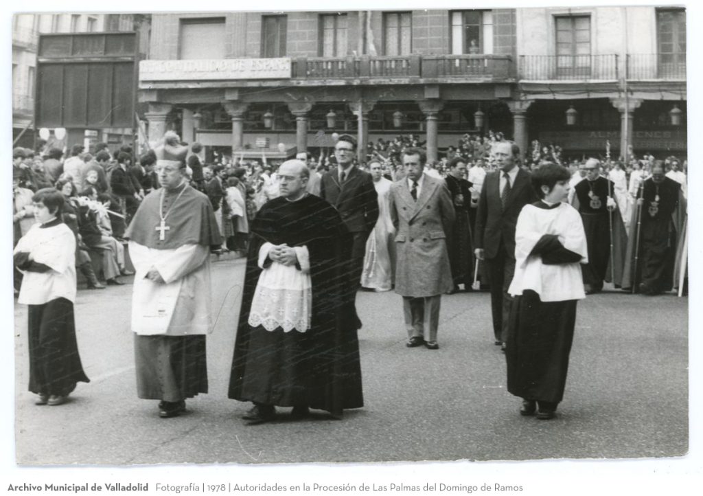 Fotografía. 1978. Autoridades en la Procesión de Las Palmas del Domingo de Ramos