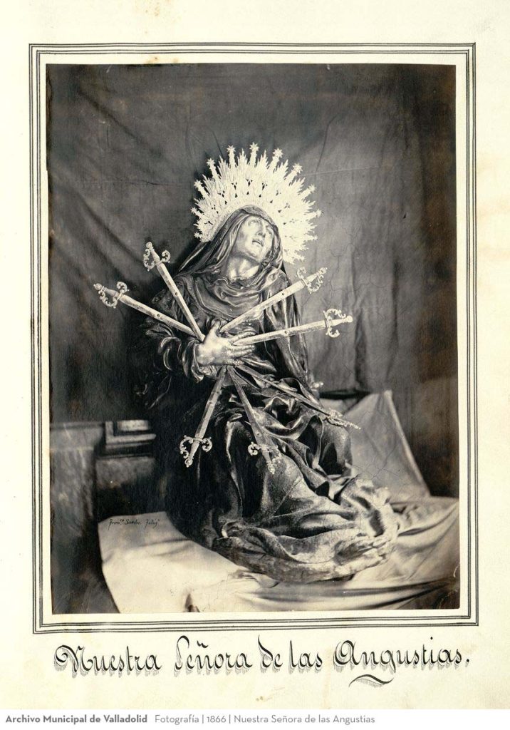 Fotografía. 1866. Nuestra Señora de las Angustias