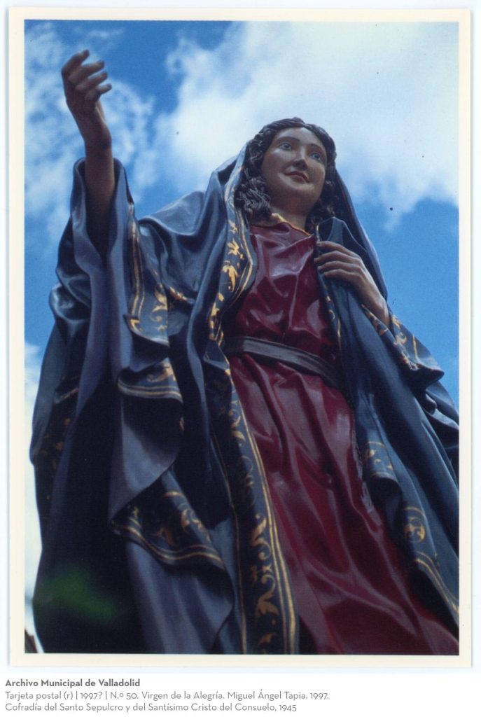 Tarjeta postal. 1997? N.º 50. Virgen de la Alegría. Miguel Ángel Tapia. 1997. Cofradía del Santo Sepulcro y del Santísimo Cristo del Consuelo, 1945 (r)